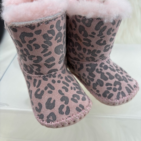 UGG Blush Cheetah Pink print Infant Booties Size 0/1 - Picture 6 of 7